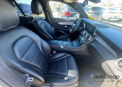 2020 Mercedes-Benz Glc 300 from USA, damaged, VIN WDC0G8DB0LF727155